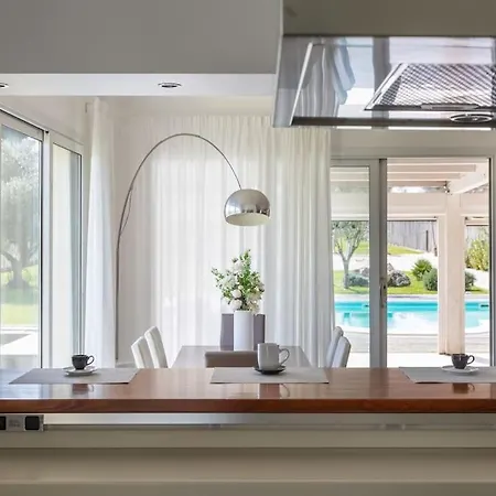 Villa Fenice Swimming Pool, Big Garden & Gym *