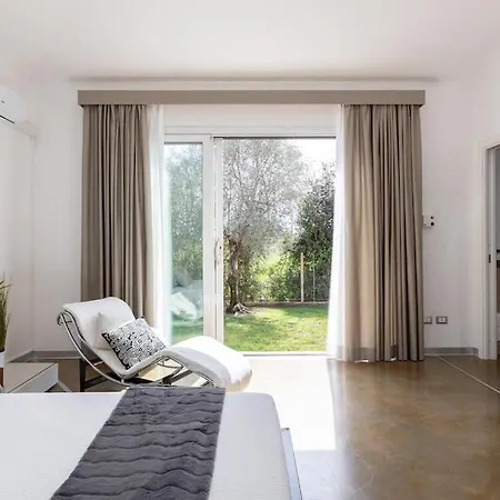Fenice Swimming Pool, Big Garden & Gym *