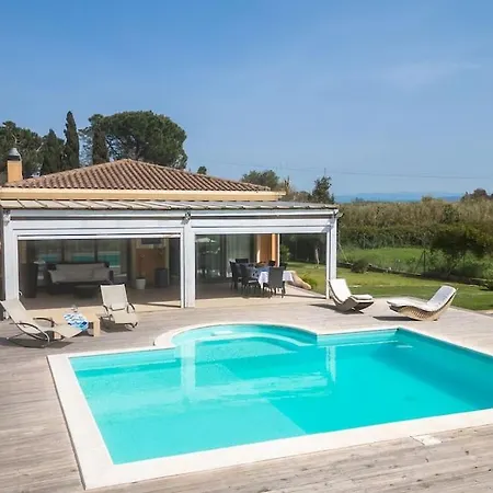Fenice Swimming Pool, Big Garden & Gym